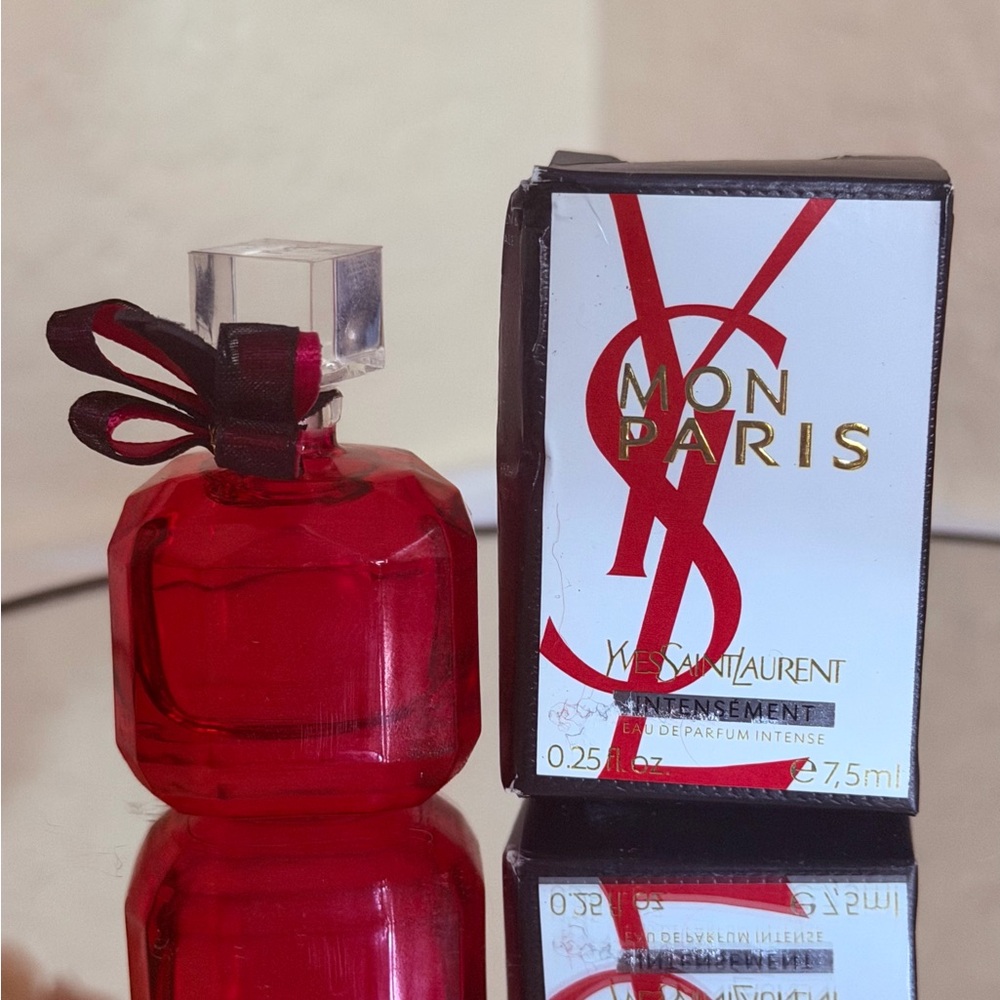 YVES SAINT LAURENT Mon Paris Intensement Eau de Parfum Mini .25 fl oz NIB